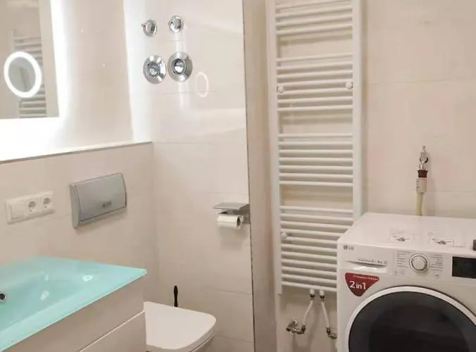 Apartament Grosse Fuer Gruppe Norymberga